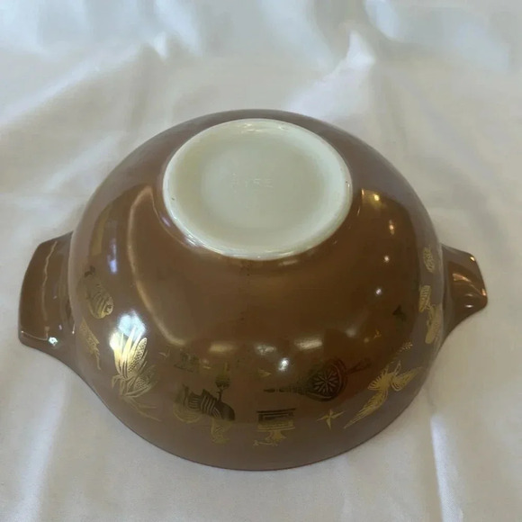 Pyrex EARLY AMERICAN 4 Qt. 444 Cinderella Bowl Brown & Gold Design & 1.5 Qt Dish - Picture 7 of 10